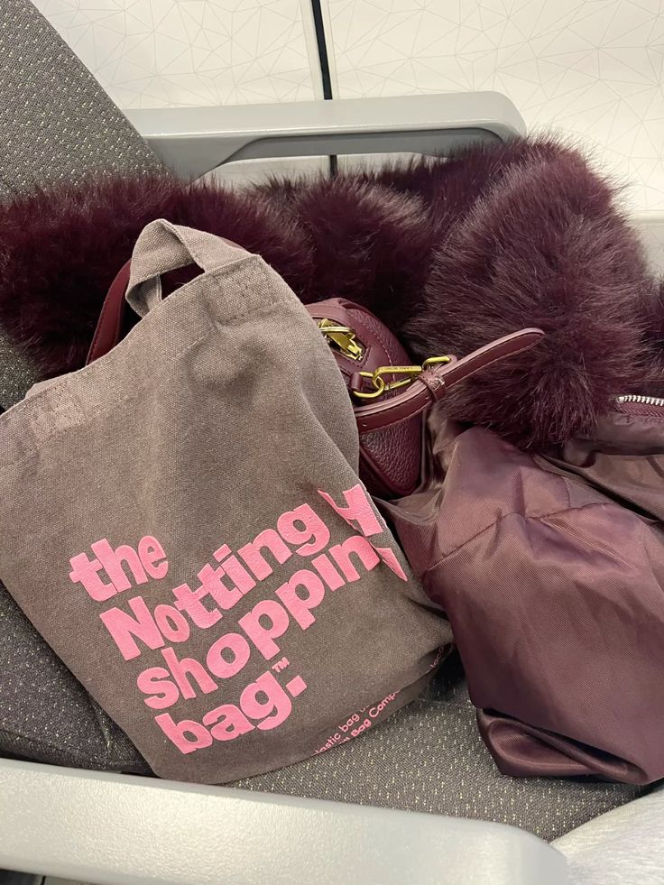 The Notting Hill Shopping Bag™ | BASIC JEANS | GREY with pink logo