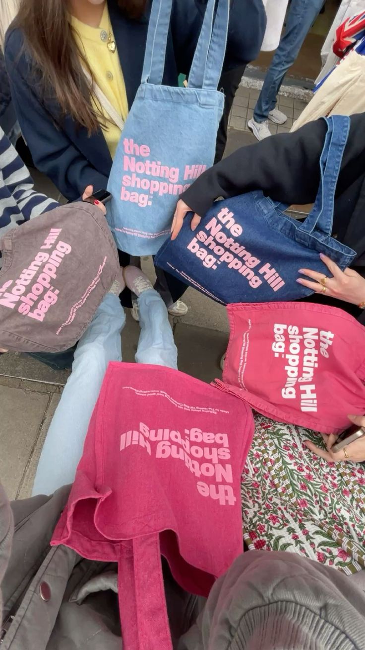 The Notting Hill Shopping Bag™ | BASIC JEANS | BEST SELLER BUNDLE